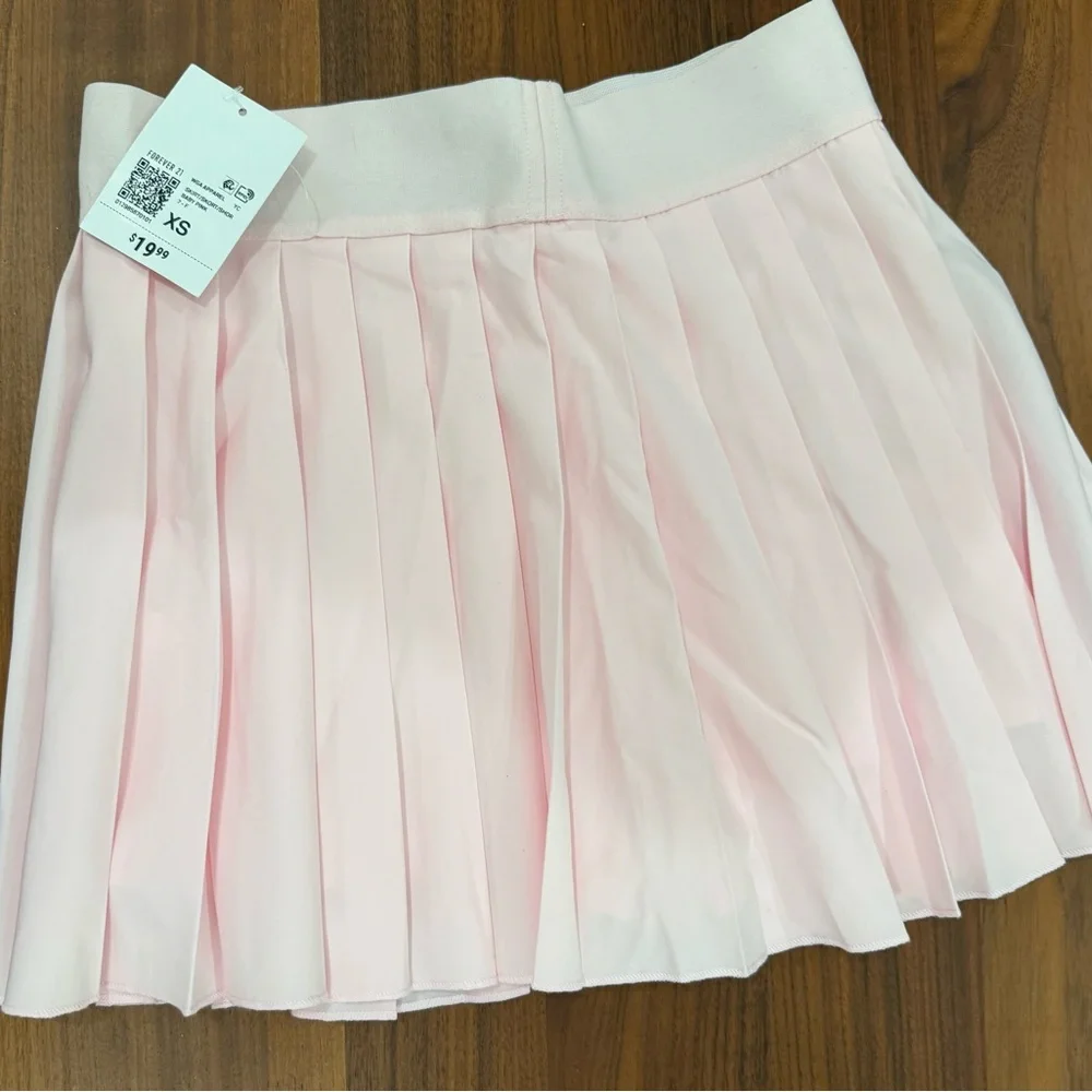 Forever 21 Pale Pink Pleated Mini Skirt - Picture 3 of 11